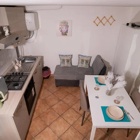 Apartment House Catania